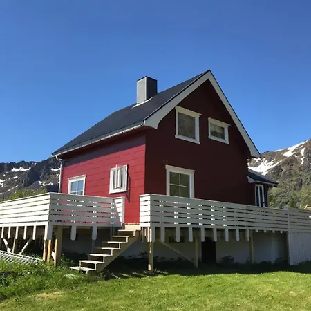Cozy House With Beautiful View