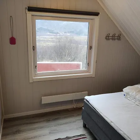 Cozy House With Beautiful View Vakantiehuis *